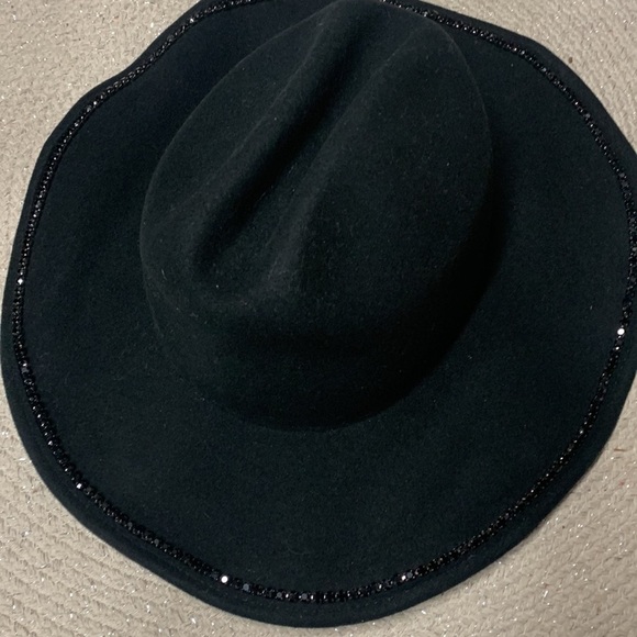 Free people Broadway embellished hat San Diego hat go one size black gems